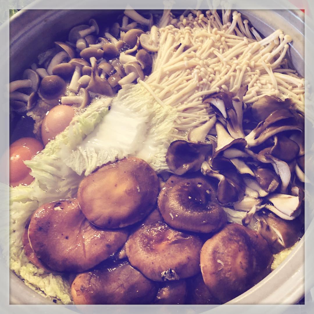 Needed to Make Mushroom Hotpot