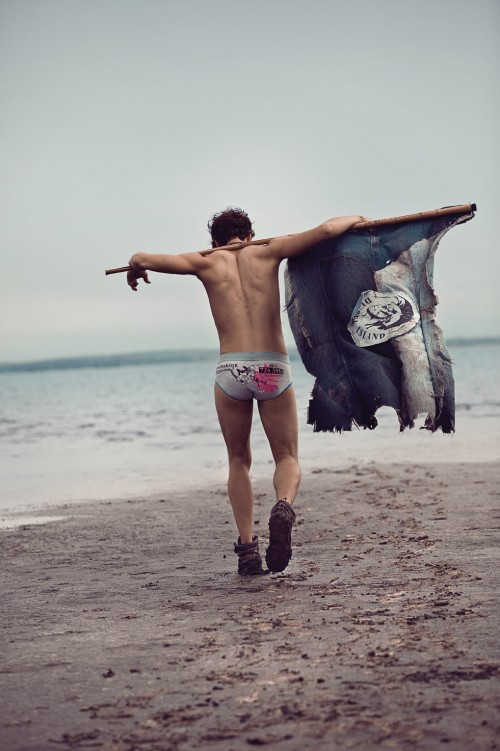 Diesel Fall/Winter 2011 Underwear Campaign – Beach