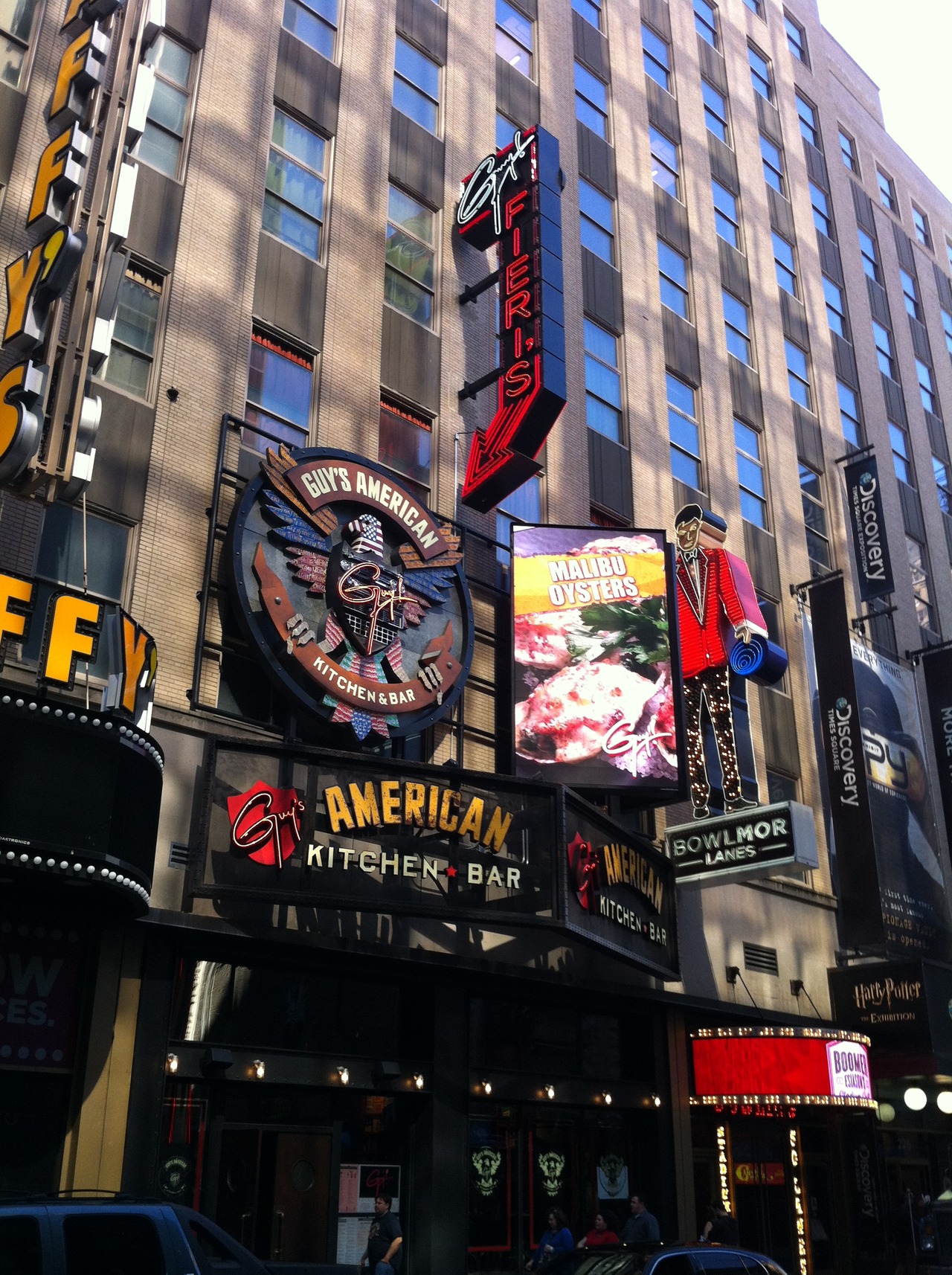 GUY’S AMERICAN KITCHEN AND BAR