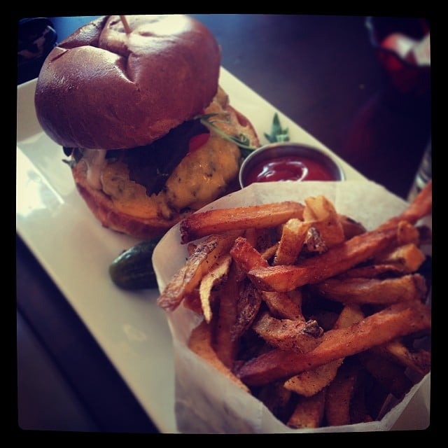 Burger brunch with Frederick, Sandra & Alexis