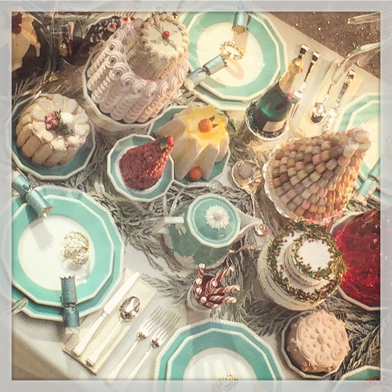 Holiday Window Tradition Continues